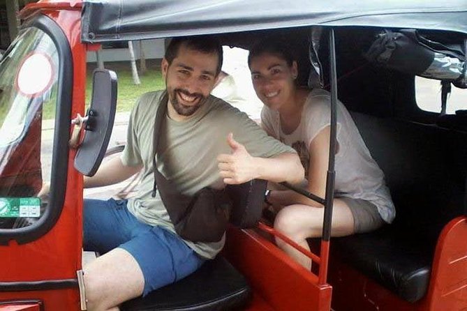 City tour, Agra 8 hours tuk- tuk/ Rickshaw ride - Food advice and the role of Mr Nadhim