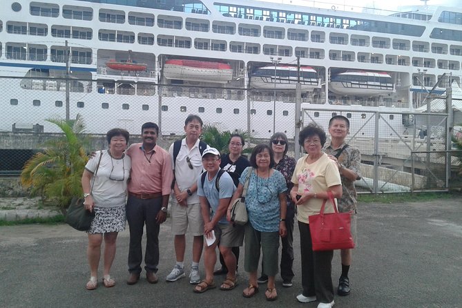 Cochin Private guided Tuk Tuk tours with pick up from cruise ships - Mattancherry Palace and the Cochin royal story