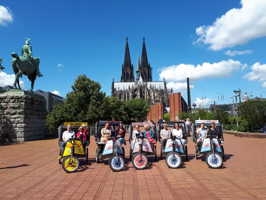 Cologne: Rickshaw Sightseeing Tour - Medieval Town Hall and the Chocolate Museum