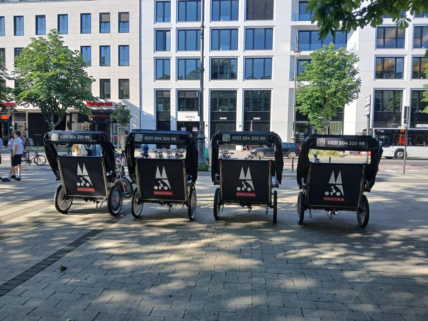Cologne: Rickshaw Sightseeing Tour - Cologne Cathedral gives the ride its anchor