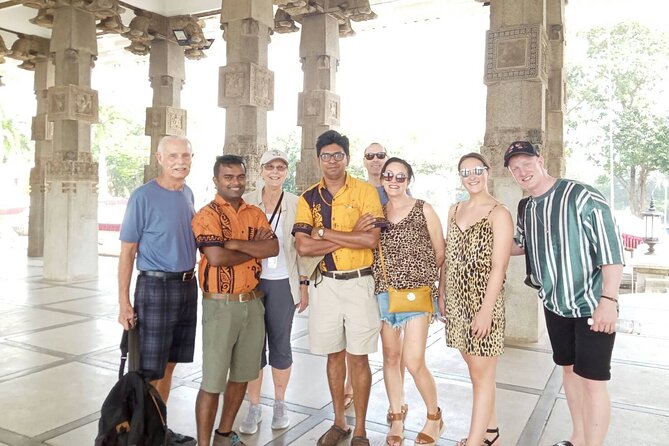 Colombo Bay Tuk Tuk City Tour - Town Hall, Independence Memorial Hall, and civic Colombo