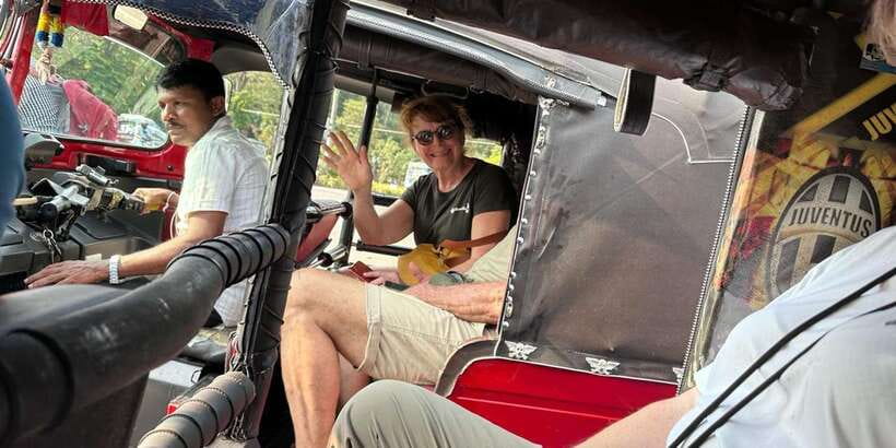 Colombo: City Sightseeing Tour by Tuk-Tuk with Pickup - Why a tuk-tuk is a smart way to see Colombo
