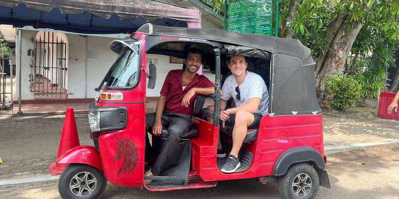 Colombo: City Sightseeing Tour by Tuk-Tuk with Pickup - Independence Square and Colombo’s modern identity