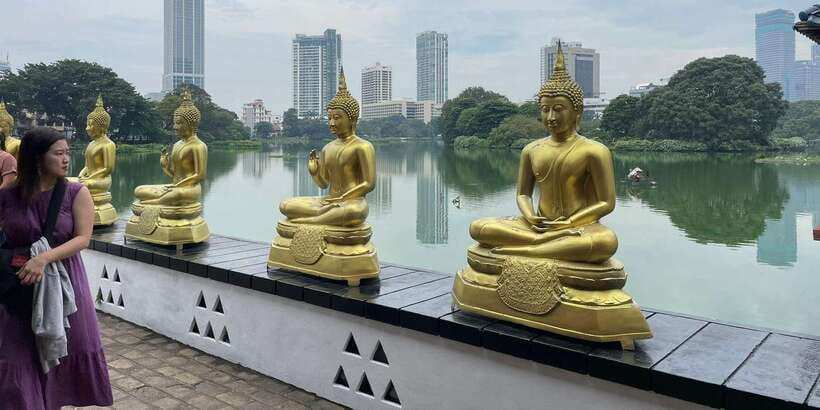 Colombo: City Sightseeing Tour by Tuk-Tuk with Pickup - Starting in Colombo’s Fort district