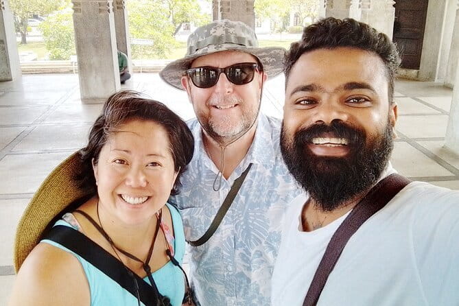 Colombo City Tour By Tuk Tuk (Include Lunch)Morning & Evening - Why a tuk tuk is a smart way to see Colombo