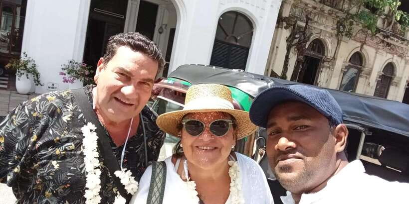 Colombo: City Tour by Tuk Tuk with Pickup - All Inclusive - Hindu architecture, Independence Memorial Hall, and the Red Mosque
