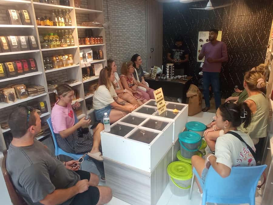 Colombo Foods Tour by Tuk Tuk ( Food chargers included ) - Who will enjoy this Colombo food tour most