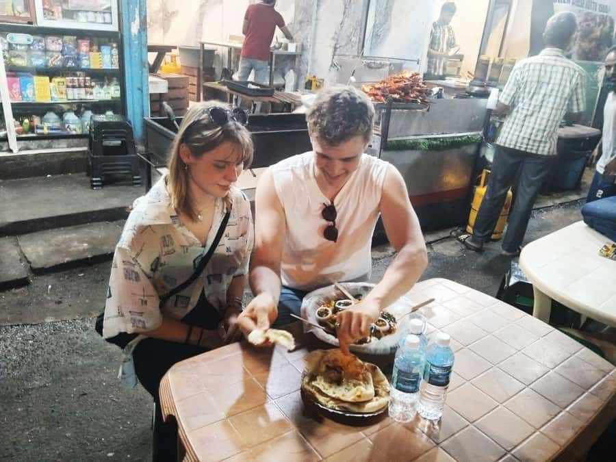 Colombo Foods Tour by Tuk Tuk ( Food chargers included ) - Pettah snacks: cheese balls and samosas