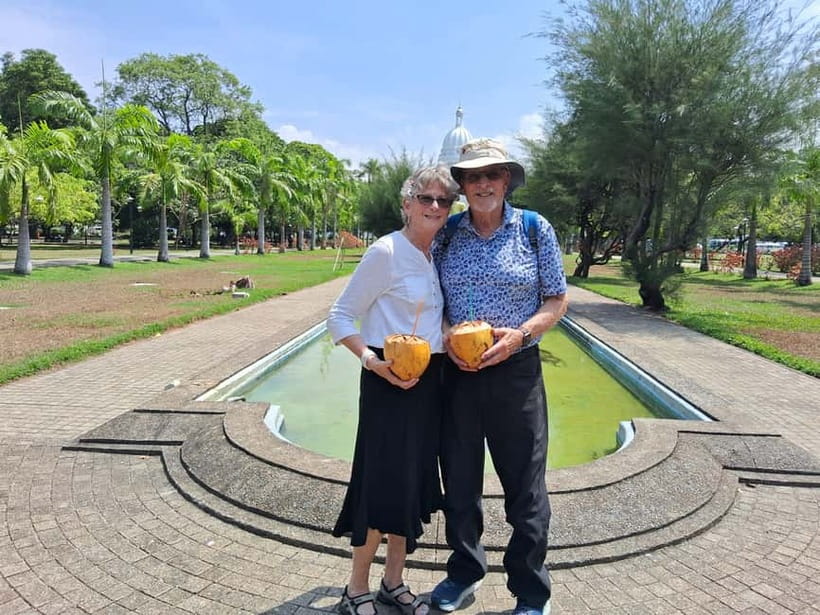 Colombo Heritage &Culture City Tour by Tuk Tuk ALL INCLUSIVE - Jami Ul-Alfar Mosque and the port quarter