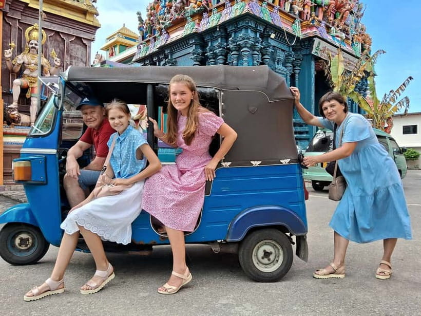 Colombo Heritage &Culture City Tour by Tuk Tuk ALL INCLUSIVE - Gangaramaya Temple and its curious museum