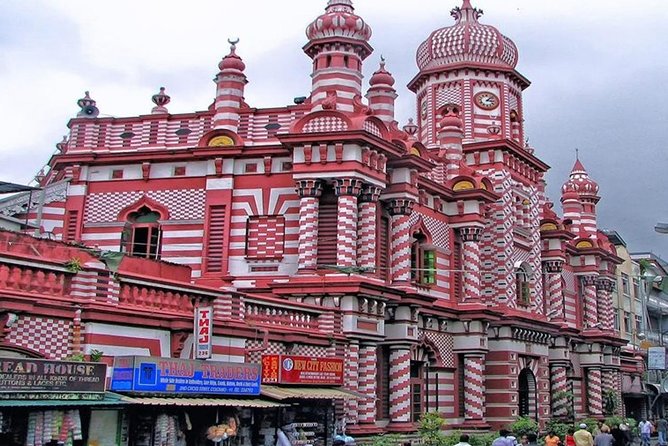 Colombo Port Shore Excursions Panoramic Colombo City By Tuk Tuk. - Viharamahadevi Park and Colombo’s civic center