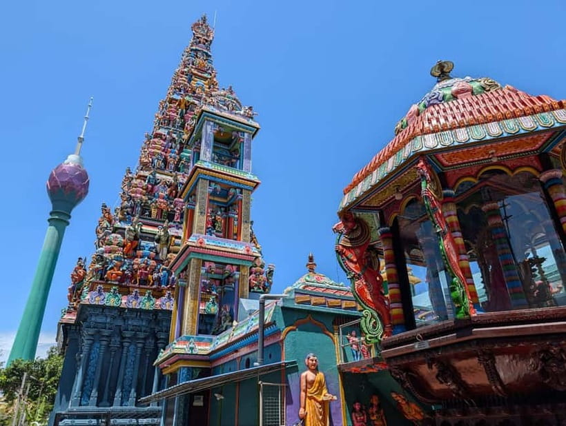 Colombo: Private City Tuk-Tuk Tour with Local Guide & Pickup - Colombo Fort and the old civic buildings