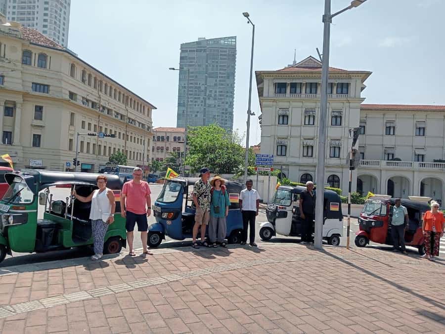 Colombo: Private Guided Tour of the City by Tuk-Tuk - Why a tuk-tuk is the right way to see Colombo