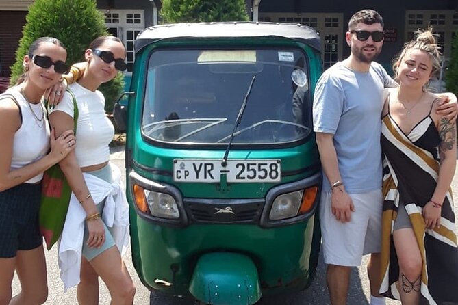 Colombo Private Tuk-Tuk City Tour with All Entry Fees Included - Gangaramaya Temple and Colombo’s religious character