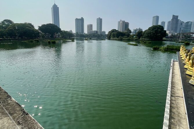Colombo Tuk Tuk City Tour - Galle Face Green and Colombo’s sea edge