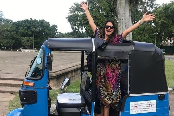 Colombo Tuk Tuk City Tour -Sightseeing Entry Fees & Food Included - Independence Square offers a quieter finish