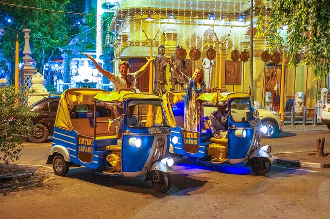 Colombo Tuk Tuk Safari - Colombo Fort: colonial streets and modern city traffic