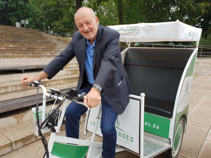 Crime show city tour by rickshaw including guide - Starting beside the Historic City Hall