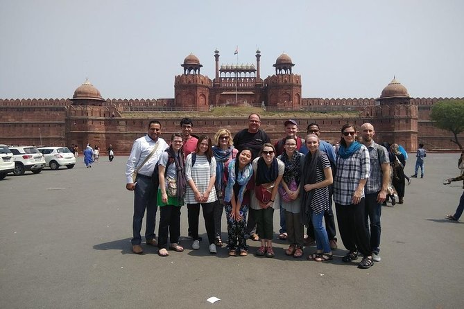 Delhi Day Tours with Lunch, Monument Entrance and Rickshaw Ride - India Gate offers a clear, easy photo stop