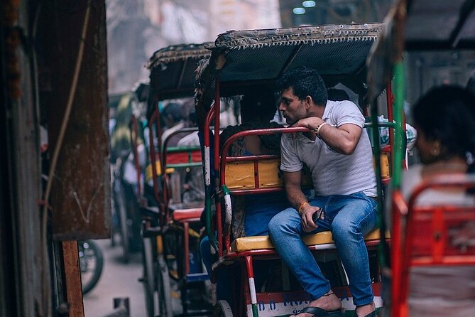 Delhi: Explore Old Delhi on Tuk Tuk with Shopping and Street Food - Starting beside the Red Fort at Sunehri Masjid