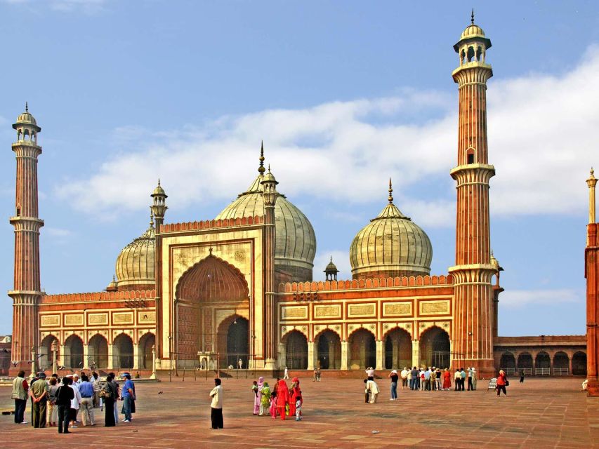 Delhi: Old Delhi City Tour with Tuk Tuk Ride & Street Food - A 20-minute tuk tuk ride through Chandni Chowk