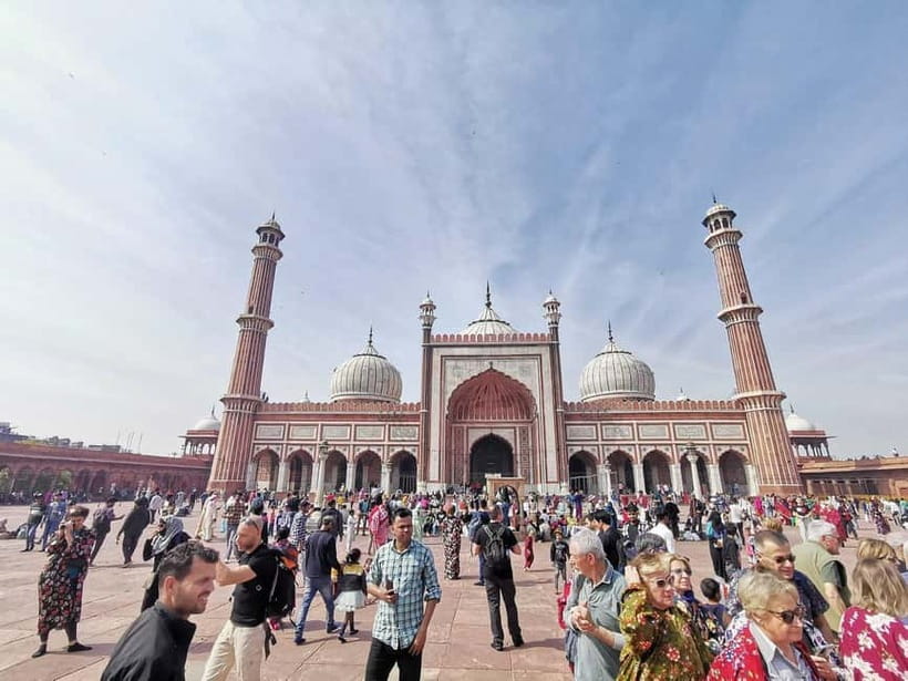 Delhi: Tuk Tuk Tour w/ Jama Mosque, Lotus Temple, India Gate - Lunch is useful, but budget extra