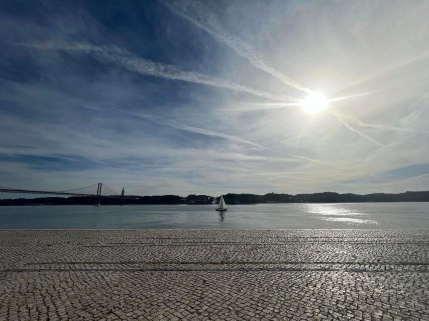 Discover Lisbon 4h Tuk Tuk - Guides, communication, and the pace of the ride