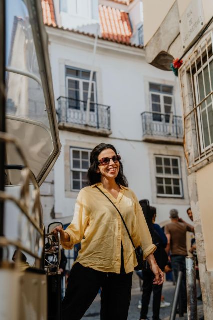 Discover Lisbon 4h Tuk Tuk - A smart way to meet Lisbon’s hills