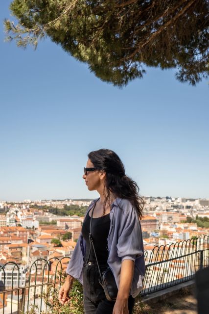 Discover Lisbon 4h Tuk Tuk - Central Lisbon from Commerce Square to São Roque