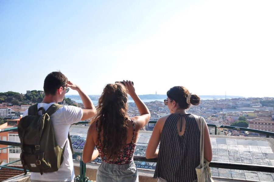 Discover Lisbon: Tuk Tuk Tour - What João and Maria bring to the ride