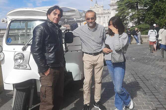Discover Madrid in Tuk Tuk - Plaza de Cibeles and Madrid’s grand avenues