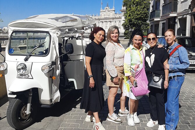 Discover Madrid in Tuk Tuk - Los Jerónimos and the city’s cultural center