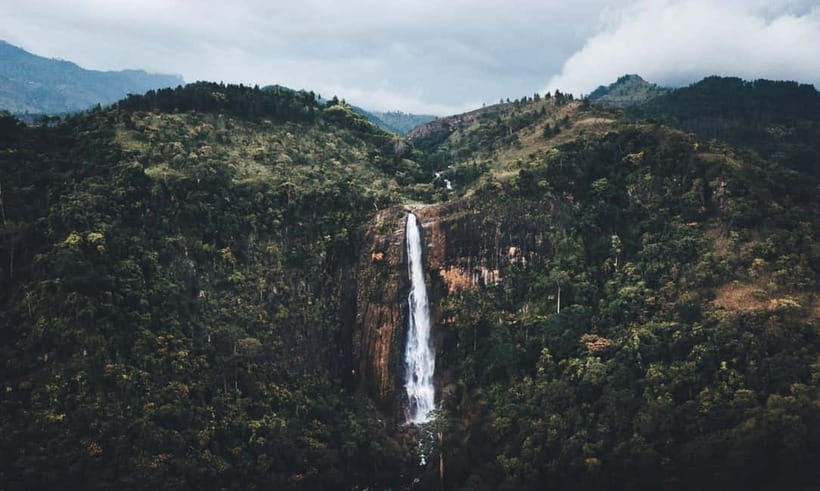 Ella: Tuk Tuk Tour to Diyaluma and Secret Waterfalls - Ravana Falls: an easy first stop
