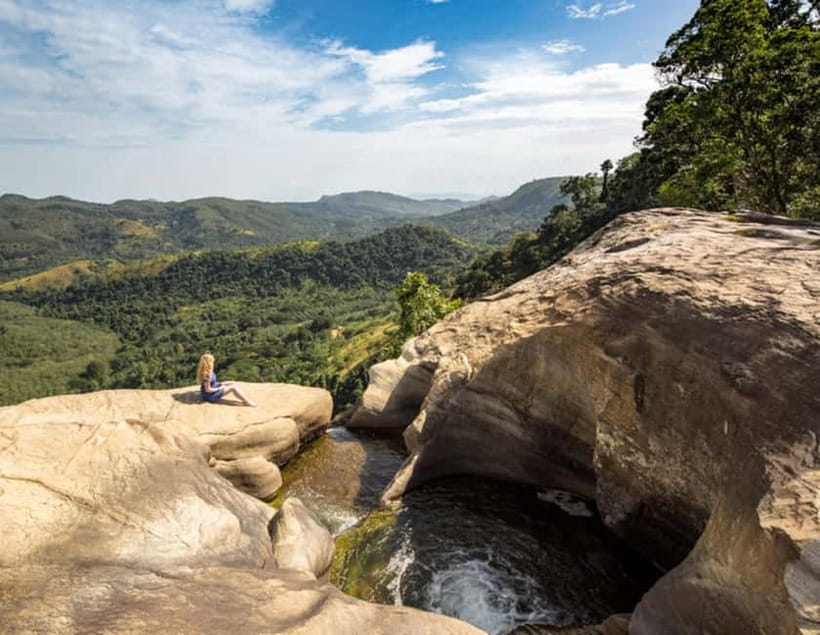 Ella: Tuk Tuk Tour to Diyaluma and Secret Waterfalls - Reaching Upper Diyaluma
