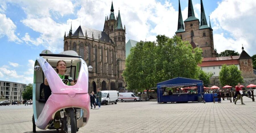 Erfurt: Private Guided Classic Old Town E-Rickshaw Tour - Key points at a glance