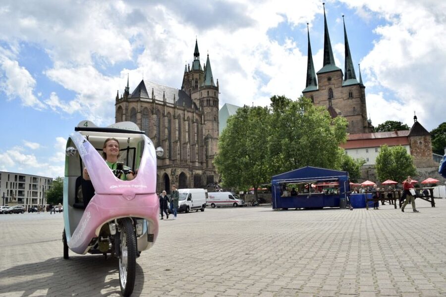 Erfurt: Private Guided Classic Old Town E-Rickshaw Tour - Cathedral Square and St. Mary’s Cathedral