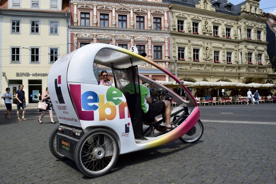 Erfurt: Romantic Rickshaw Tour For Two - Why the driver-guide makes the difference