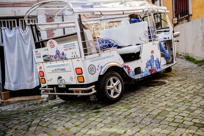 Expert Plus Lisbon Tour with Local Guide in Private Eco Tuk Tuk - Sé Cathedral, Alfama, and the best city views
