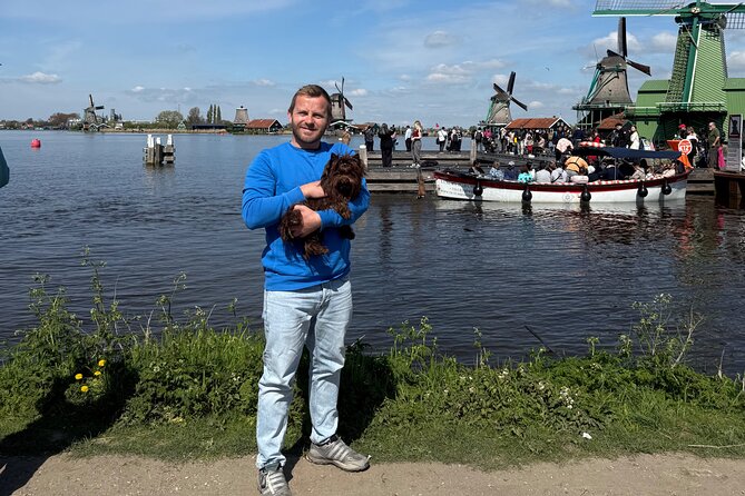 Explore Amsterdam in 75 Minutes – Pedicab Rickshaw City tour - De Wallen in a 10-minute introduction