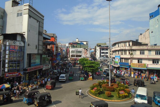 Explore Colombo by Tuk Tuk – All Entry Fees Included - Lighthouse, Kayman’s Gate, and Wolvendaal Church