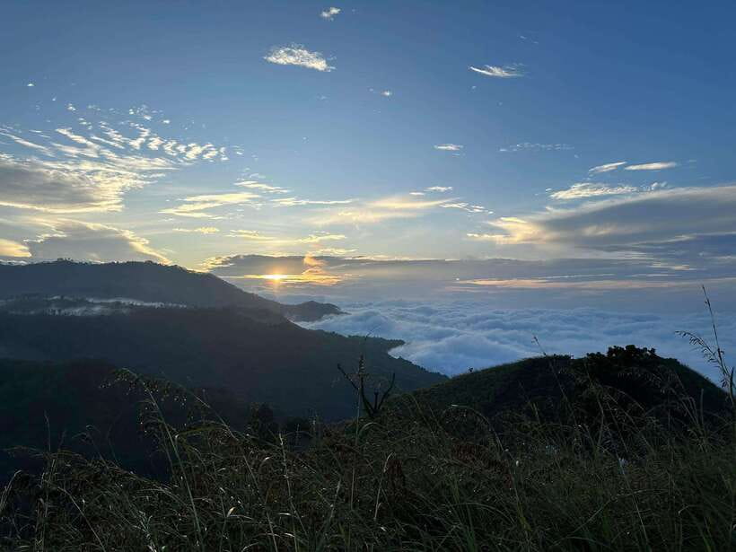 Explore hidden gems in Ella by Tuk Tuk - A local restaurant break in the middle