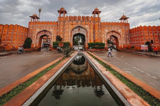 Explore Jaipur with a Private Tuk-Tuk - Jantar Mantar and Jaipur’s Remarkable Instruments
