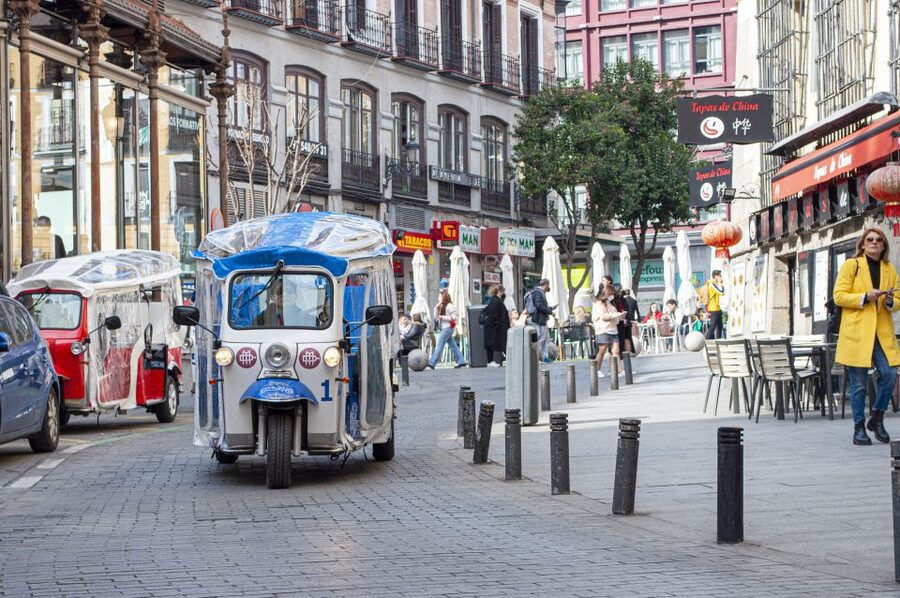 Explore Madrid’s Top Sights on an Electric Tuk-Tuk Tour - The fountains, Paseo del Prado, and Puerta de Alcalá