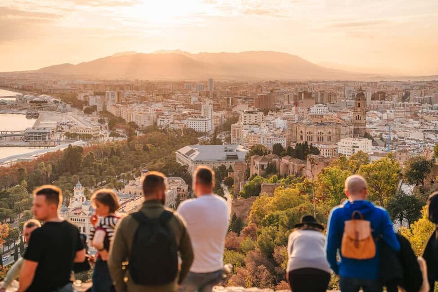 Express Tuk-Tuk Tour in Malaga: Gibralfaro Viewpoint and Photography - Starting at C. Vélez Málaga