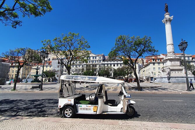 Fado TukTuk Tour 120 mins (Max 4 people) - The Portuguese Heroes Monument and Praça do Comércio