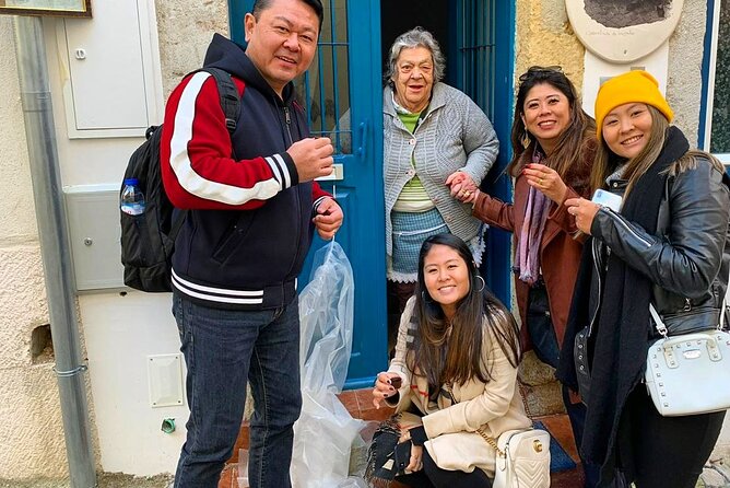 Food Tasting by tuk-tuk - Lisbon Experience Private Tour - Who will enjoy this Lisbon food ride