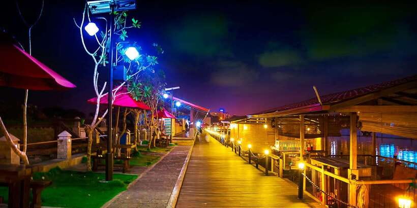 Form Negombo:Morning or Evening Colombo City Tour by Tuk-Tuk - Viharamahadevi Park and the National Museum