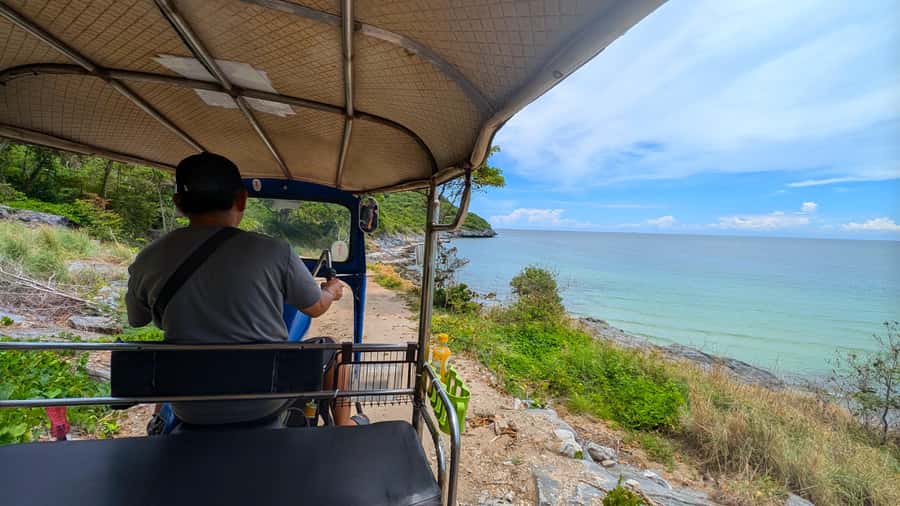 From Bangkok: Day Tour Koh Sichang Island with Tuktuk Tour - Buddha’s footprint and the island’s best views