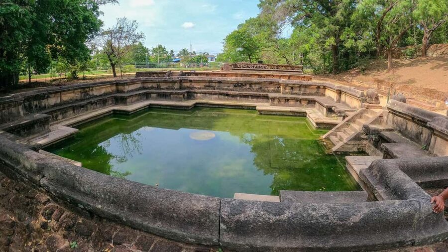 From Dambulla, Sigiriya: Polonnaruwa Tuk Tuk Day Tour - Gal Vihara, the essential stop