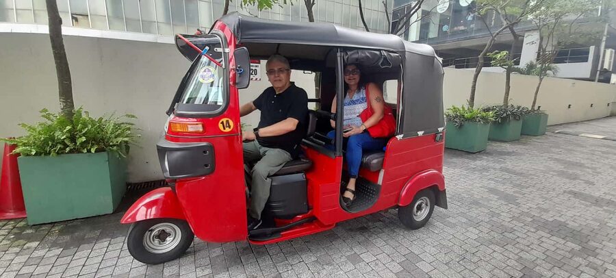 From Negombo: Colombo City Tour by Tuk Tuk with Hotel Pickup - What $68 per person buys you